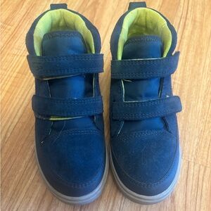 UGG Rennon II Weather Sneaker-boots. Little Kids Size 11. Blue/green/gray